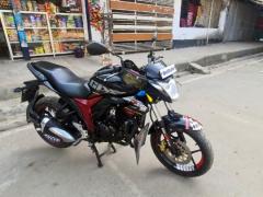 Suzuki Gixxer Dual Disc Dual Tone